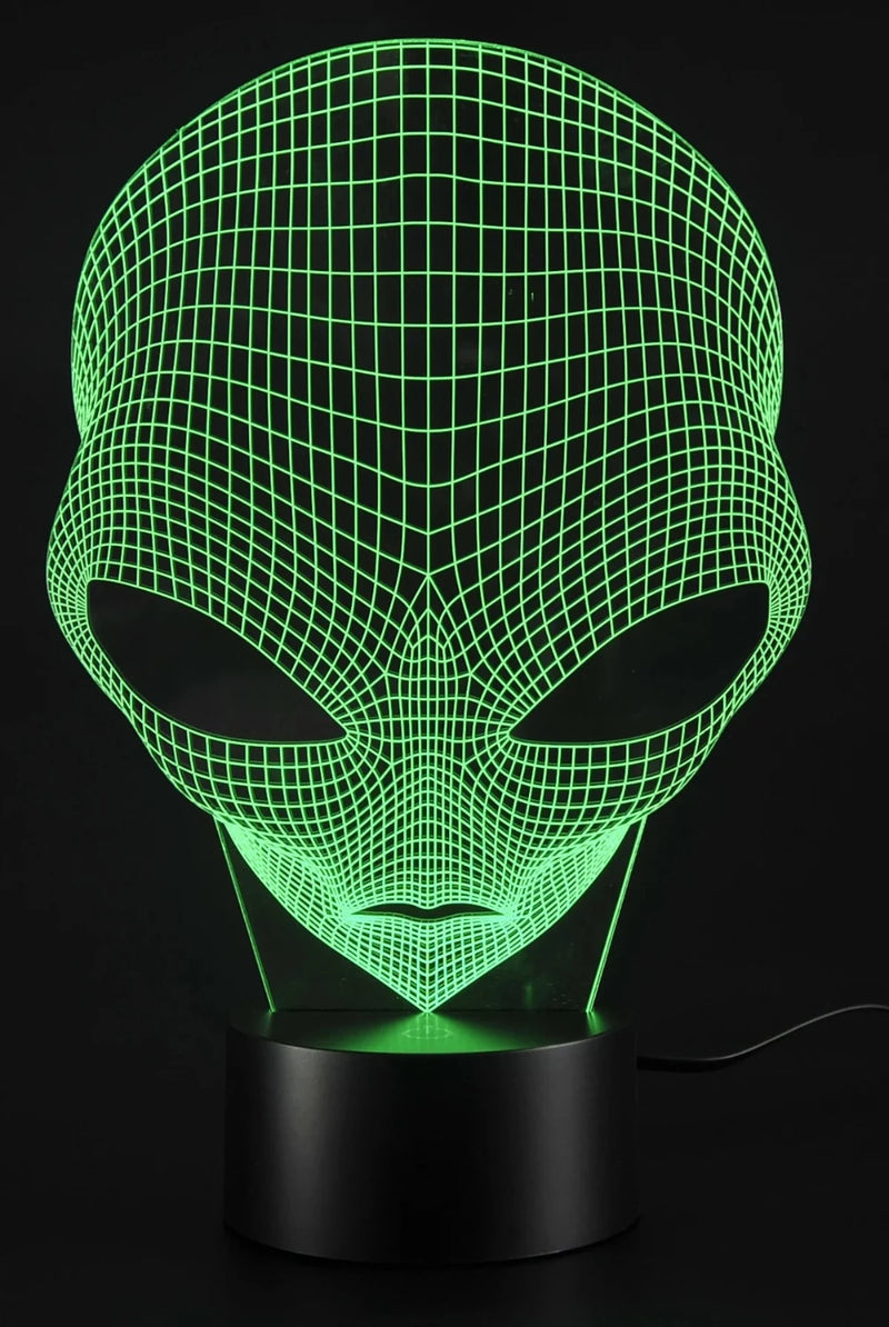 Green alien head 3D LED lamp with grid design, perfect for sci-fi decor and ambiance lighting.